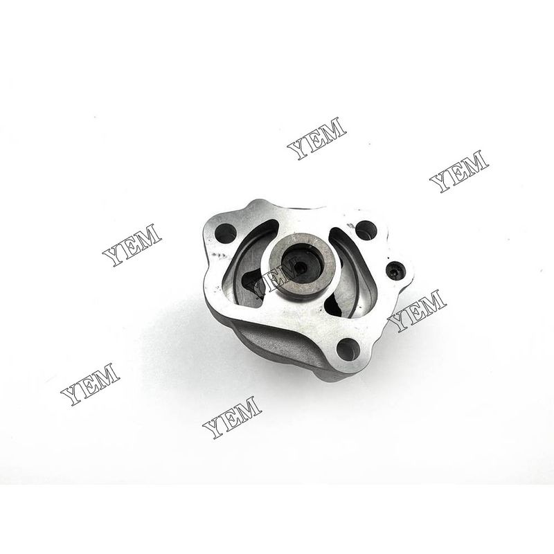 6670340 Oil Pump For Kubota D722 D902 Engine 316 320